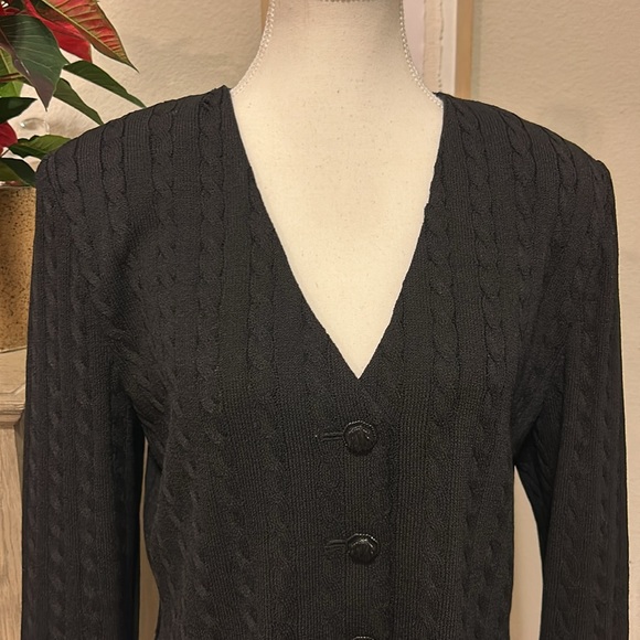 St John Collection by Marie Gray | Black Cable Knit Button Down | 8 - Picture 4 of 17
